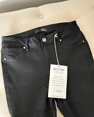 1822 Denim 30" butter high-rise ankle skinny in black